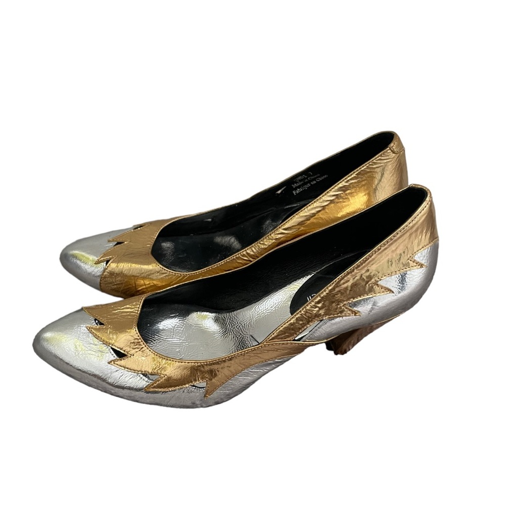 Gold and Silver pumps